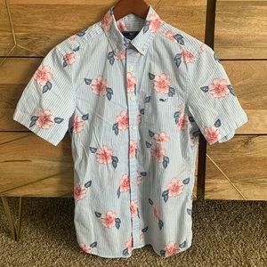 Vineyard Vines men’s classic fit short sleeve shirt, size XS